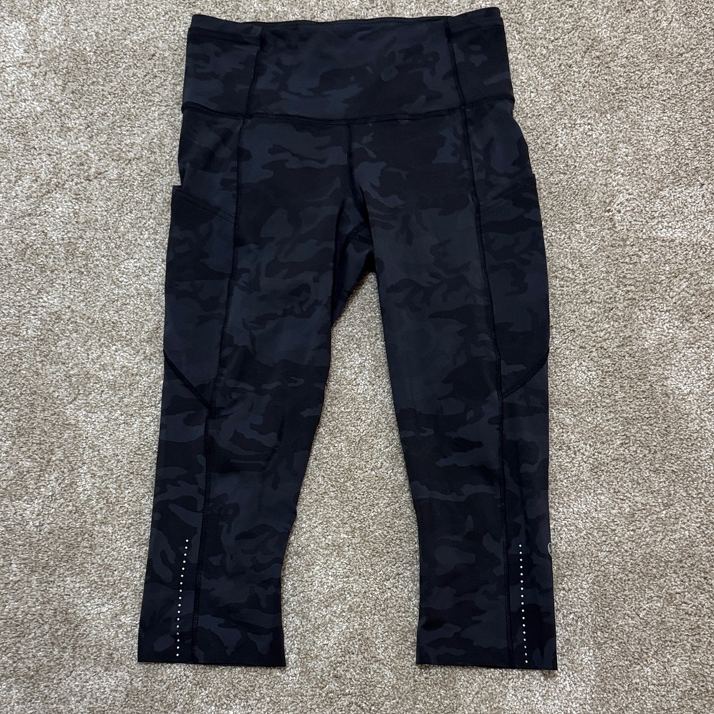 Women’s Lululemon Cropped Legging